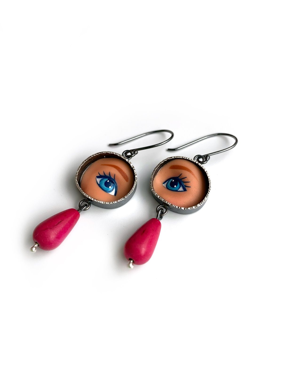Buy Femnmas Golden Eye Earrings Online | Purplle